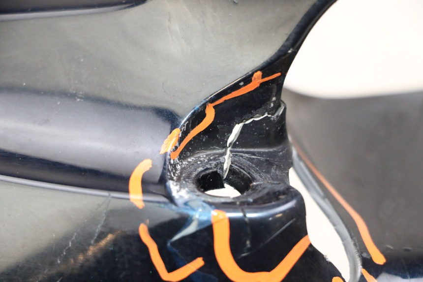 photo de FRONT FENDER HONDA ST PAN EUROPEAN 1300 (2002 - 2013) - Alternative perspective