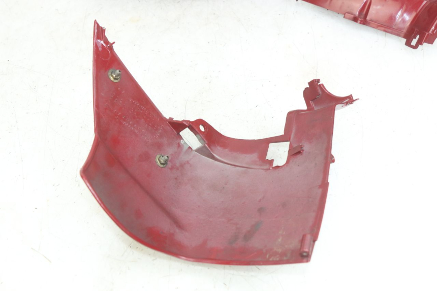 photo de FRONT FENDER PEUGEOT SV 125 (1991 - 1994) - High-resolution close-up