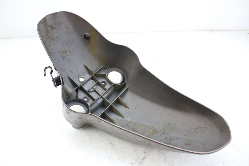 photo de FRONT FENDER PEUGEOT TWEET 4T 50 (2010 - 2014) - Alternative perspective