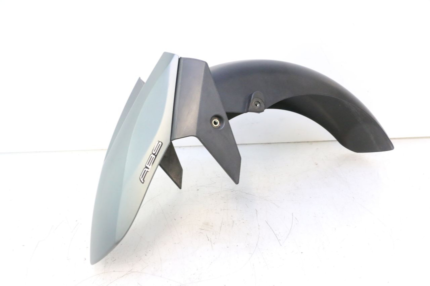 photo de FRONT FENDER YAMAHA X-MAX XMAX 125 (2010 - 2013) - Technical close-up