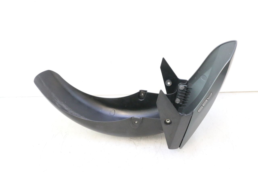 photo de FRONT FENDER YAMAHA X-MAX XMAX 125 (2010 - 2013) - Surface and material condition