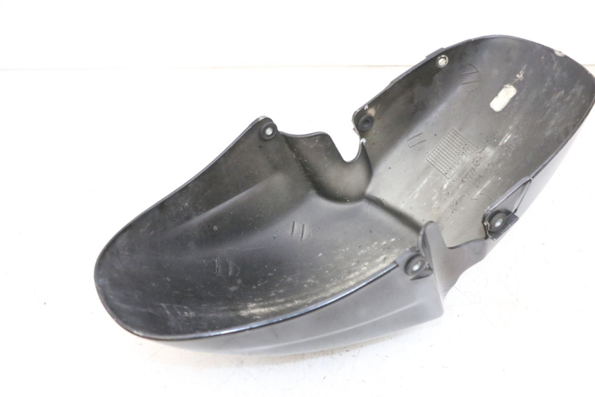 photo de FRONT FENDER PIAGGIO X8 125 (2004 - 2007) - Zoom on usage condition