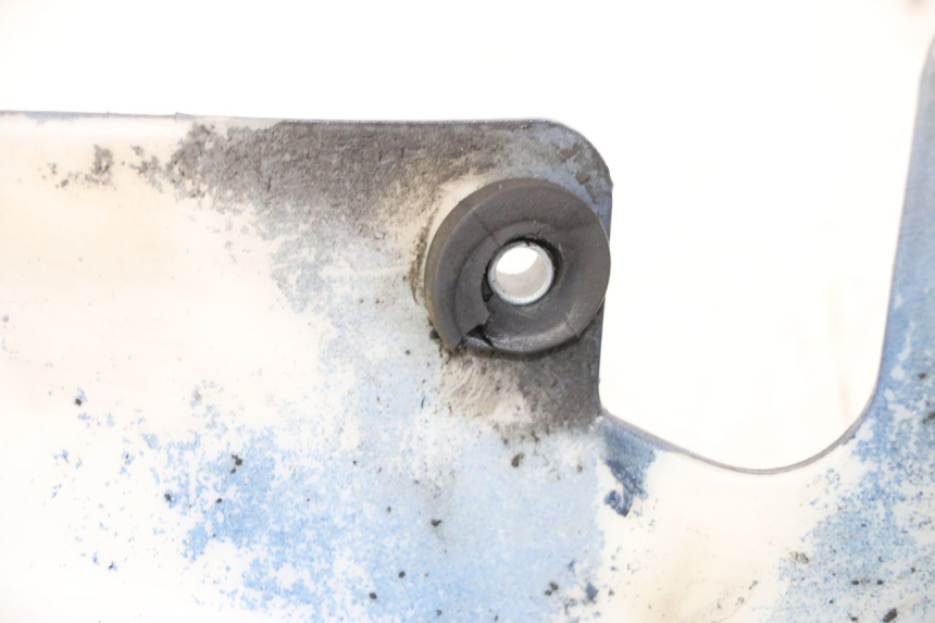 photo de FRONT MUDGUARD PIAGGIO X9 EVOLUTION 125 (2003 - 2007) - Zoom on usage condition