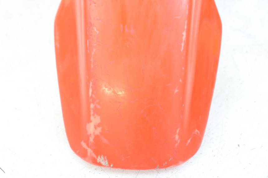 photo de FRONT MUDGUARD PEUGEOT XP6 50 (1997 - 2003) - Fixing points details