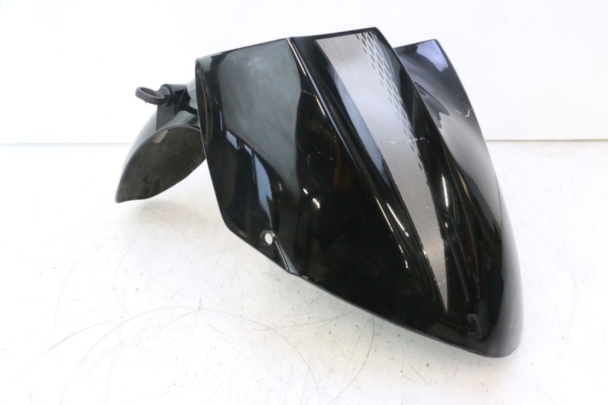 photo de FRONT FENDER YAMAHA YP MAJESTY 125 (2002 - 2006) - Fixing points details