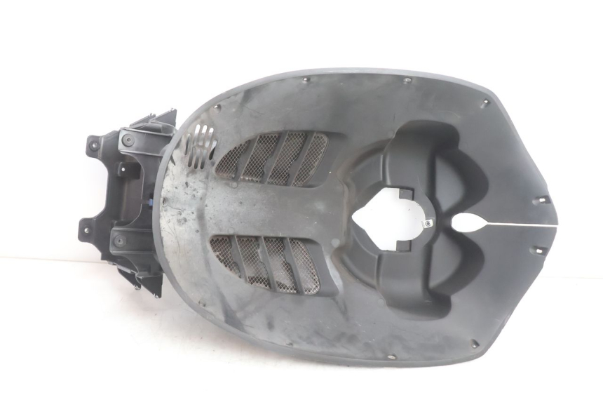 photo de RADIATOR COVER APRILIA ATLANTIC S 125 (2010 - 2013) - Main view