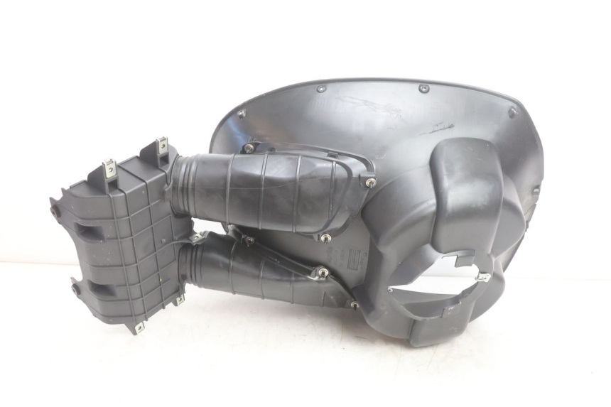 photo de RADIATOR COVER APRILIA ATLANTIC S 125 (2010 - 2013) - Fixing points details