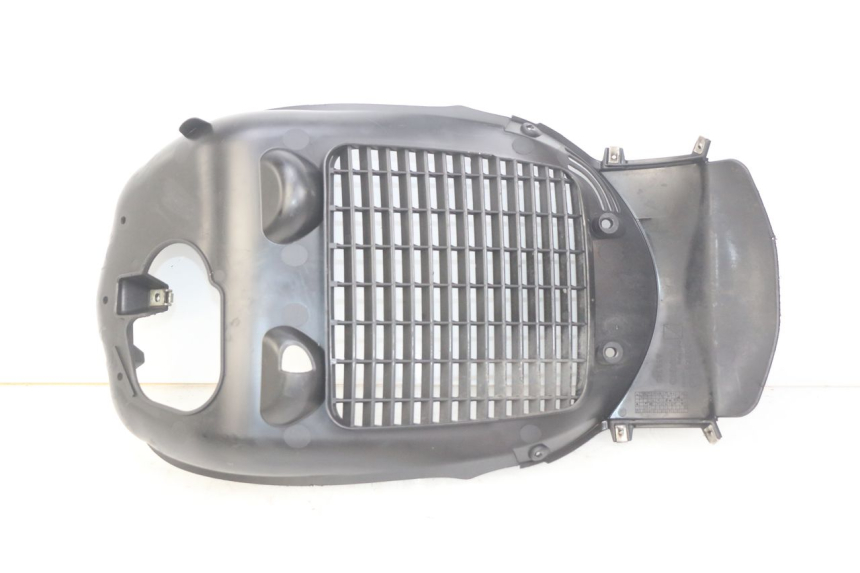 photo de RADIATOR GRILLE PIAGGIO BEVERLY 125 (2010 - 2015) - Component detail