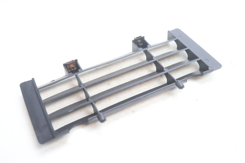 photo de RADIATOR COVER HM HONDA CRM DERAPAGE RR 50 (2006 - 2017) - Zoom on usage condition