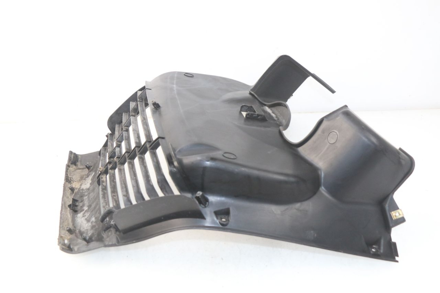 photo de RADIATOR COVER KYMCO DINK STREET 125 (2009 - 2014) - Technical close-up