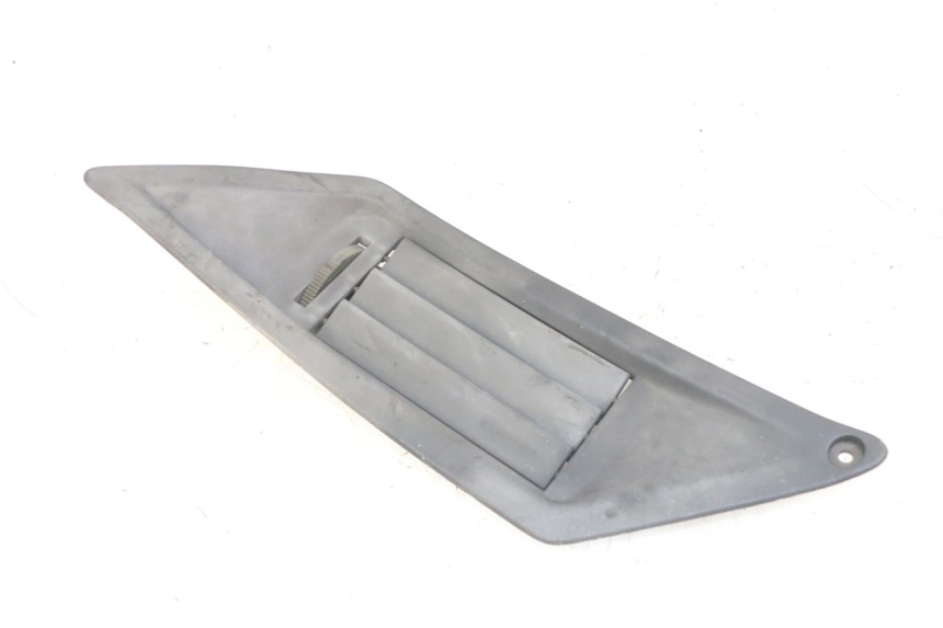 photo de RIGHT RADIATOR COVER GILERA NEXUS 125 (2009 - 2013) - Checked used part