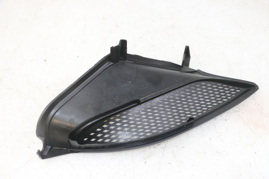 photo de RIGHT RADIATOR COVER PIAGGIO NRG POWER PUREJET 50 (2018 - 2021) - Component detail