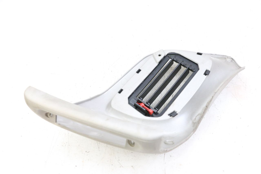 photo de RIGHT RADIATOR COVER GILERA RUNNER LC 50 (1997 - 1998) - Component detail