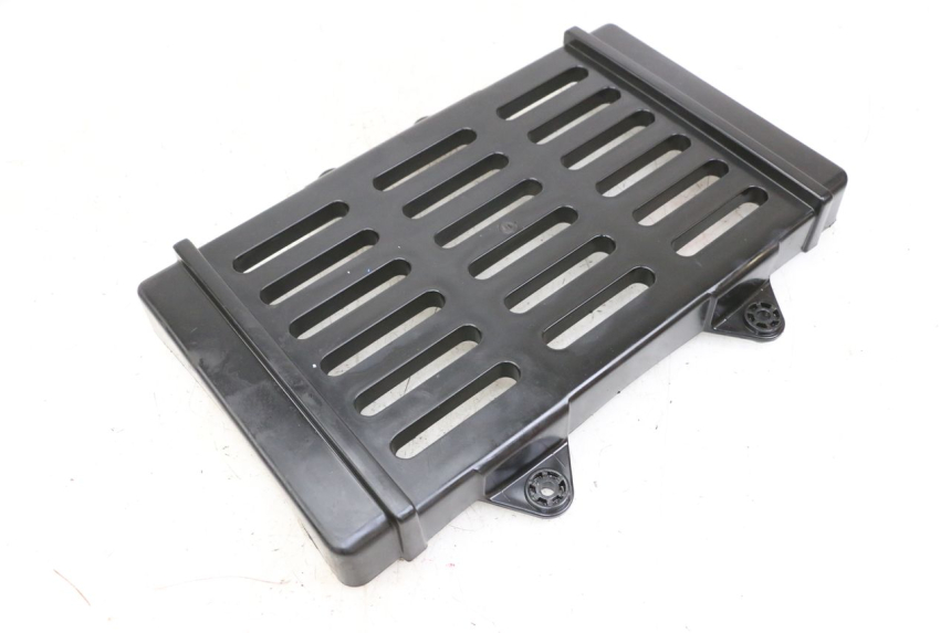 photo de RADIATOR COVER EBROH BRAVO GLE 1 (2020 - 2024) - Component detail