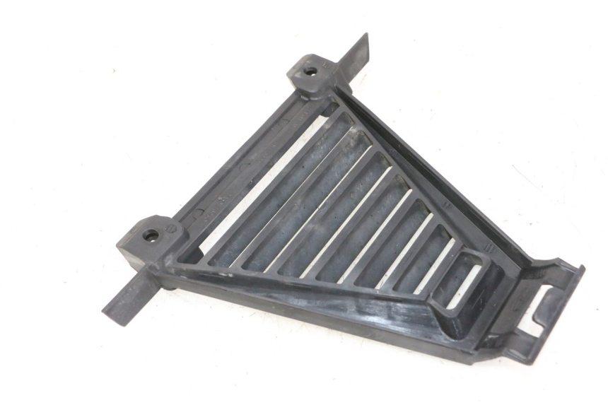 photo de RADIATOR COVER BMW G310 R 310 (2016 - 2020) - Component detail