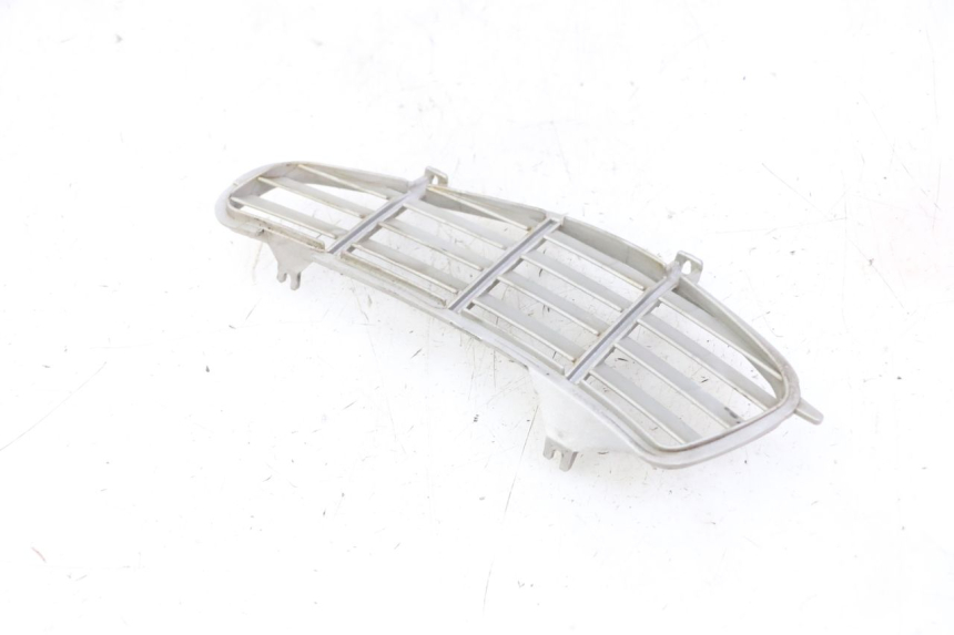 photo de LEFT RADIATOR COVER PIAGGIO VESPA GRANTURISMO 200 (2004 - 2005) - Component detail