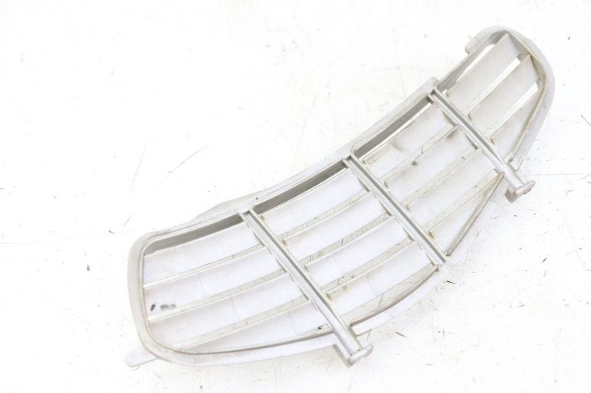 photo de LEFT RADIATOR COVER PIAGGIO VESPA GRANTURISMO 200 (2004 - 2005) - Zoom on usage condition