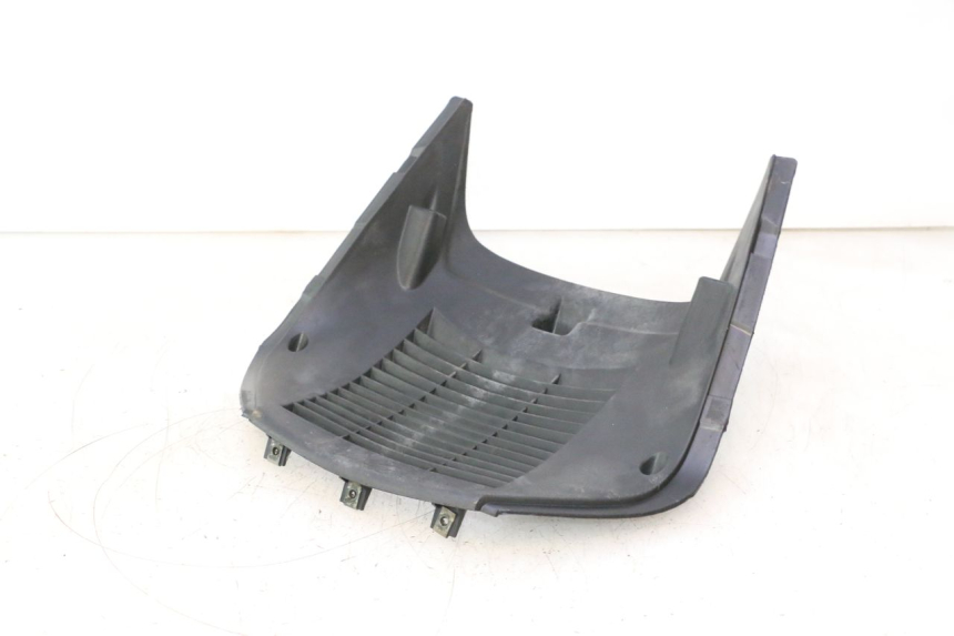 photo de RADIATOR COVER NECO GPX LC 2T 50 (2014 - 2018) - Zoom on usage condition