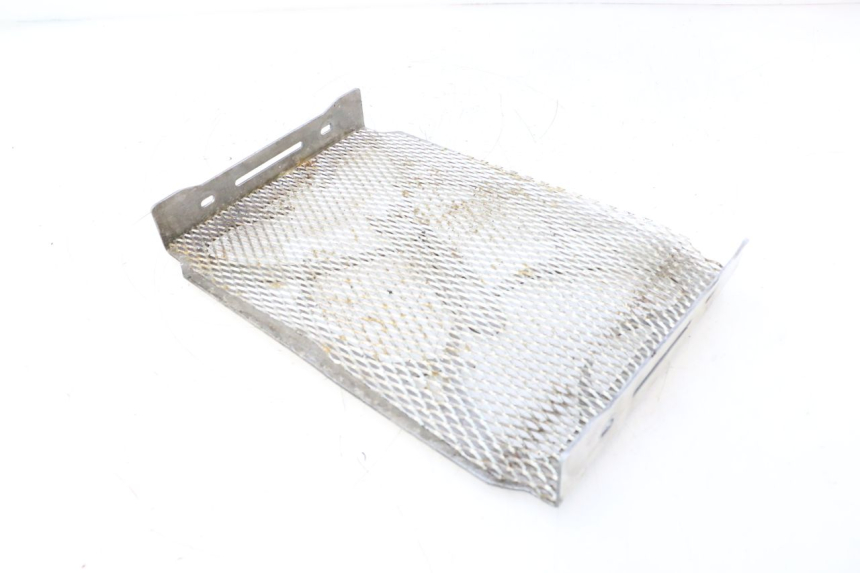 photo de RADIATOR COVER SUZUKI GSR 600 (2005 - 2012) - Focus on structure