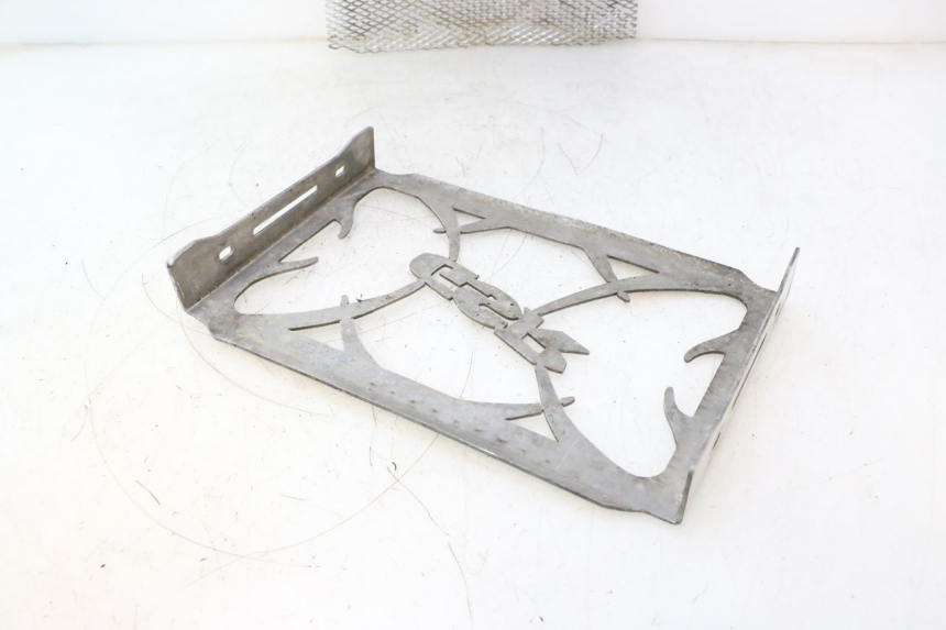 photo de RADIATOR COVER SUZUKI GSR 600 (2005 - 2012) - Alternative perspective
