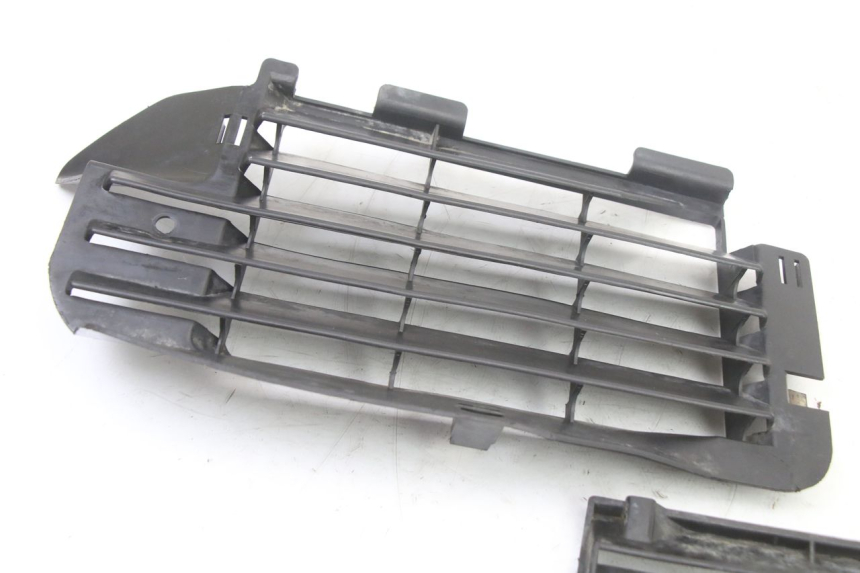 photo de RADIATOR COVER HONDA MTX TC02 125 (1987 - 1989) - Component detail