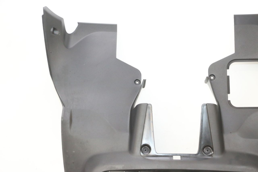 photo de RADIATOR COVER PIAGGIO MP3 HPE 300 (2019 - 2026) - Additional view of the item