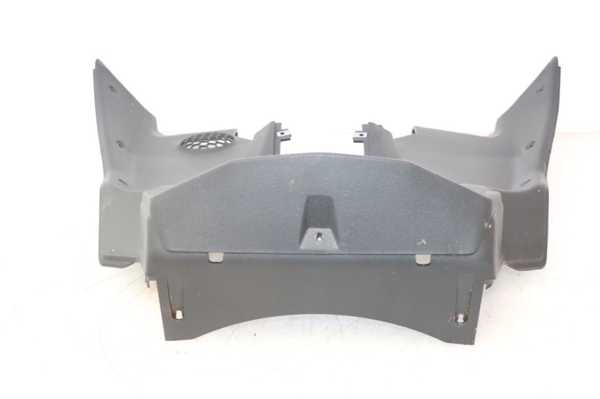 photo de RADIATOR COVER PIAGGIO MP3 HPE 530 (2022 - 2026) - Detailed visual inspection