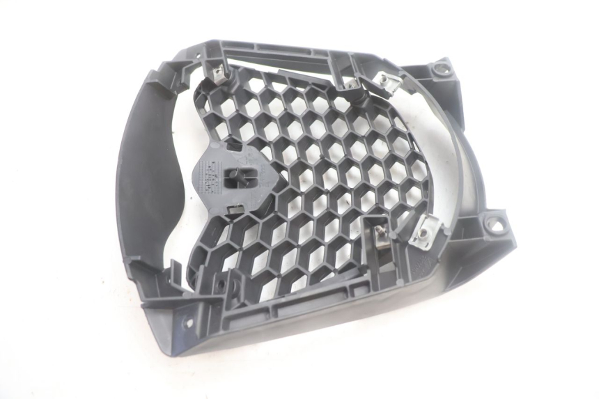 photo de RADIATOR COVER PIAGGIO MP3 500 (2016 - 2018) - Technical close-up