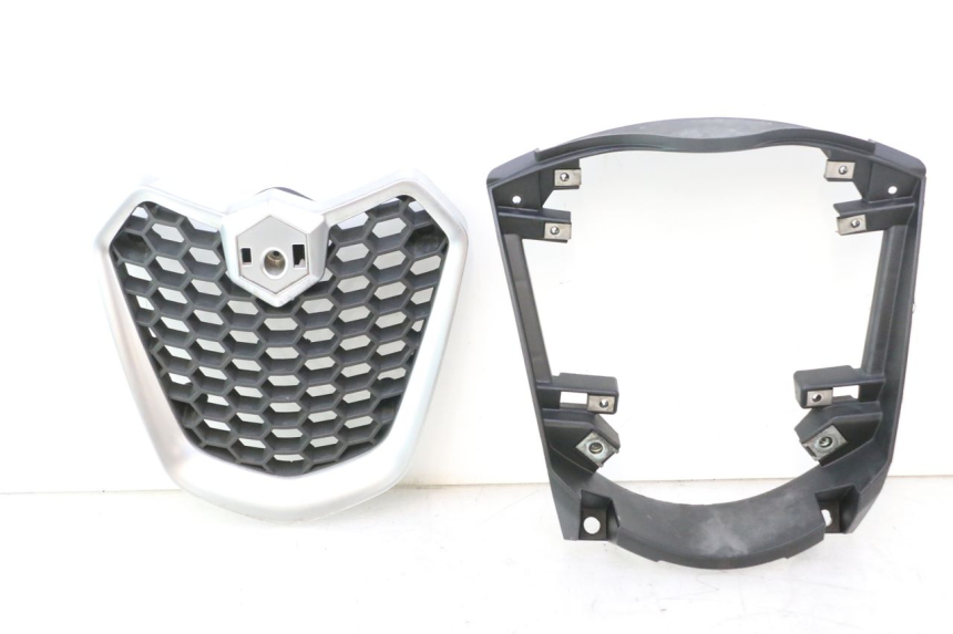 photo de RADIATOR COVER PIAGGIO MP3 500 (2016 - 2018) - Main view