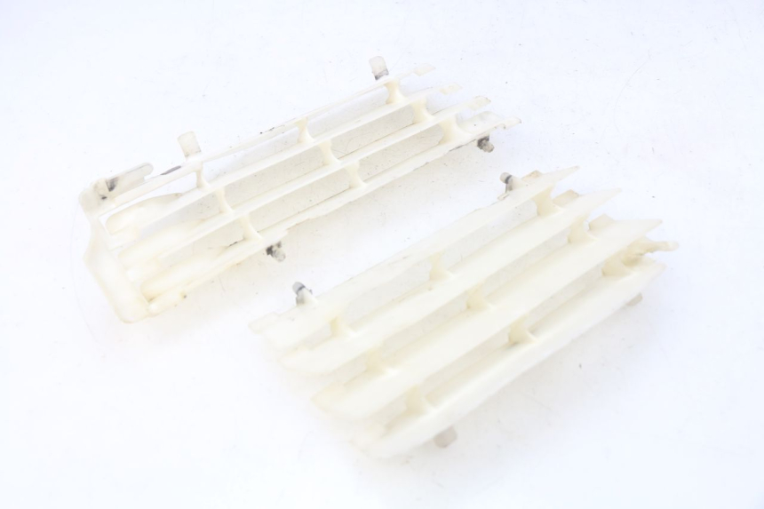 photo de RADIATOR GRILLE SUZUKI RM-Z RMZ 250 (2010 - 2016) - Technical close-up