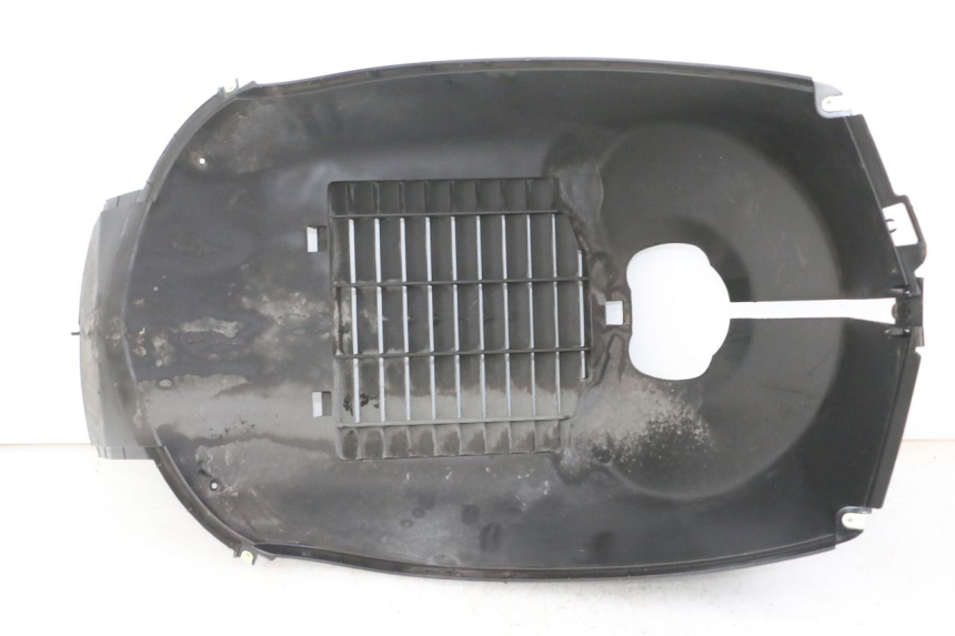 photo de RADIATOR GRILLE PEUGEOT SATELIS COMPRESSOR K15 125 (2006 - 2009) - Main view