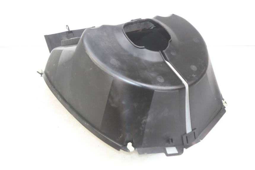 photo de RADIATOR GRILLE PEUGEOT SATELIS 125 (2010 - 2012) - Component detail