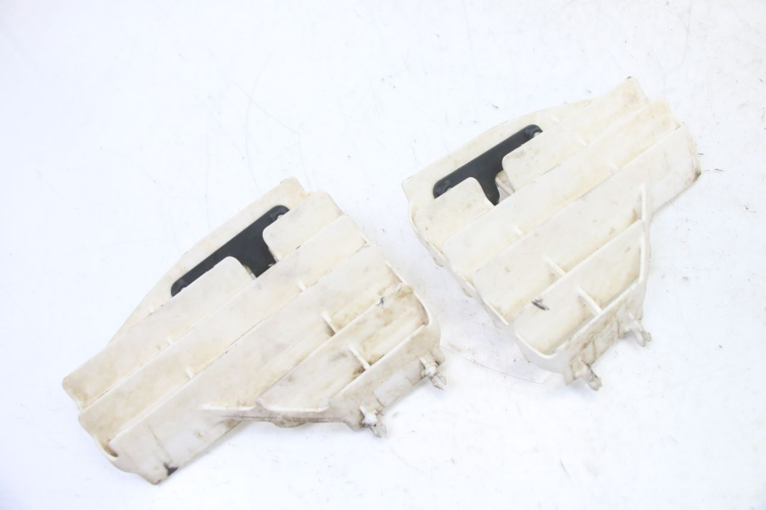 photo de RADIATOR COVER SMALL MX THUNDER 250 - Technical close-up