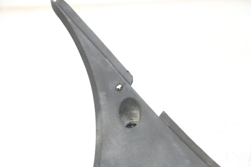 photo de RADIATOR COVER YAMAHA X-CITY XCITY 125 (2007 - 2013) - Component detail