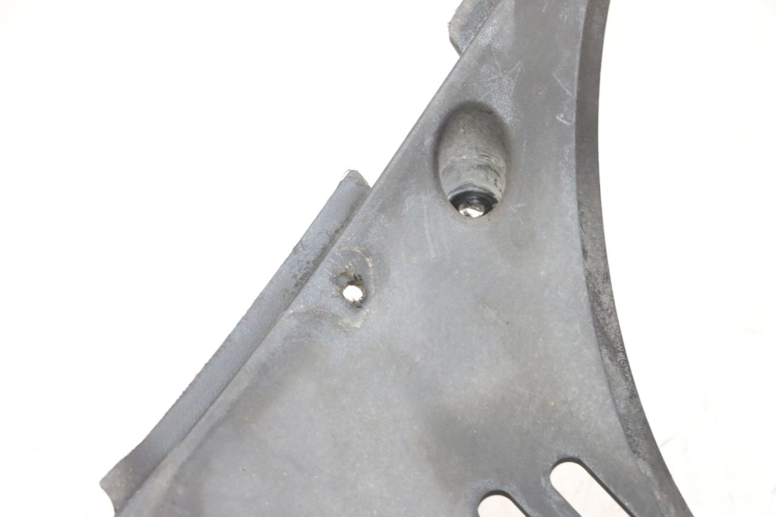 photo de RADIATOR COVER YAMAHA X-CITY XCITY 125 (2007 - 2013) - Zoom on usage condition