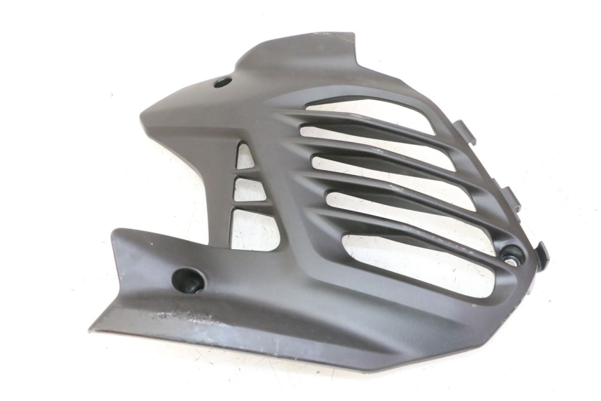 photo de RADIATOR COVER YAMAHA XMAX X-MAX 125 (2021 - 2025) - Fixing points details