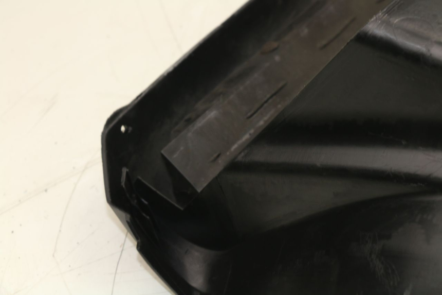 photo de RADIATOR COVER YAMAHA YP MAJESTY ABS 400 (2007 - 2009) - Zoom on usage condition