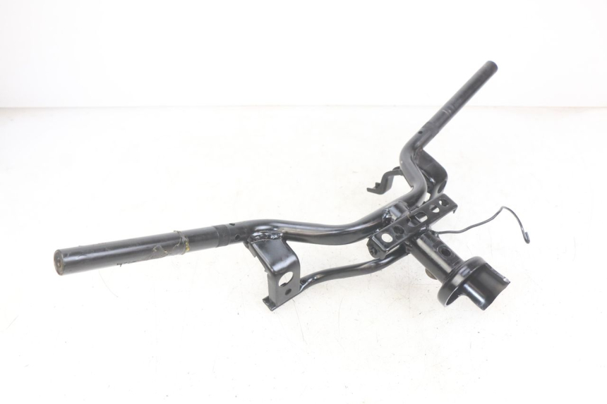 photo de HANDLEBAR KYMCO AGILITY 16+ 4T 50 (2018 - 2023) - Technical close-up