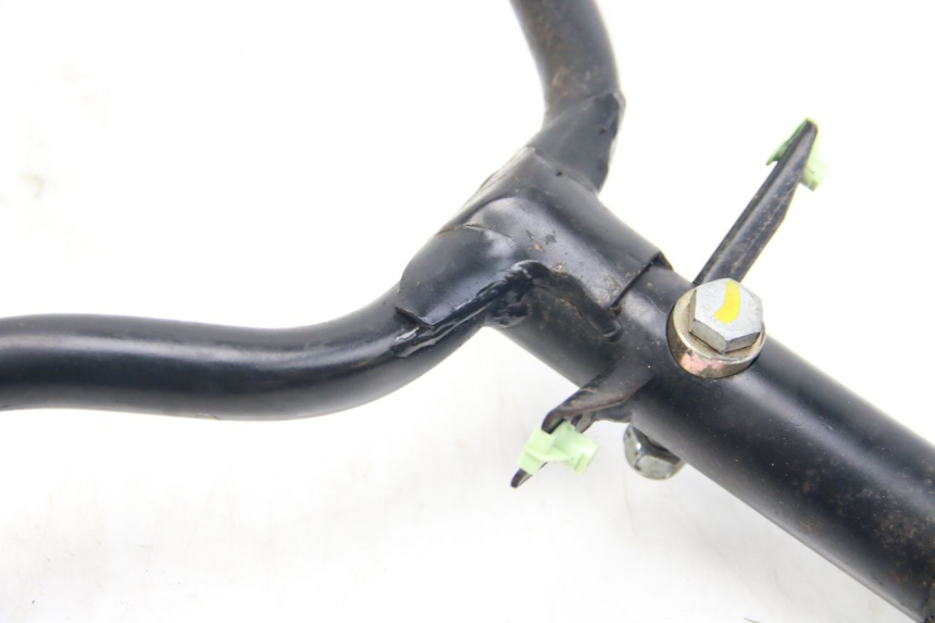 photo de HANDLEBAR PEUGEOT CITYSTAR 125 (2011 - 2017) - Distinctive features