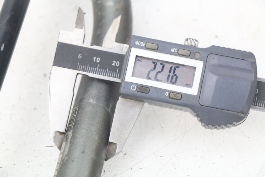 photo de HANDLEBAR HONDA CRF 250 (2013 - 2016) - Component detail