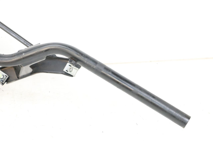 photo de HANDLEBAR PEUGEOT GEOPOLIS RS 125 (2007 - 2009) - Fixing points details