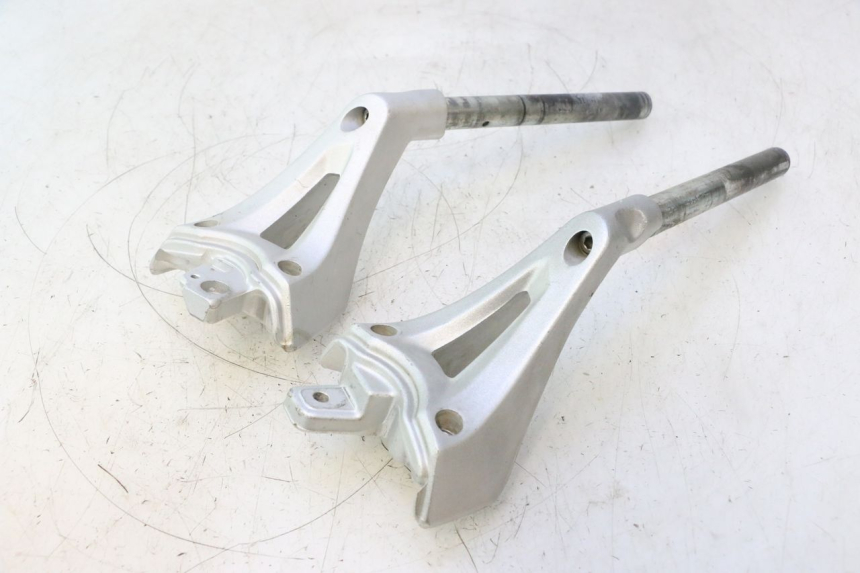 photo de HANDLEBAR GILERA GP 800 (2007 - 2013) - Component detail