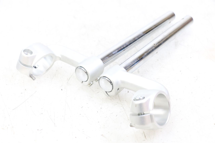 photo de HANDLEBAR ROYAL ENFIELD CONTINENTAL GT 650 (2019 - 2024) - Alternative perspective