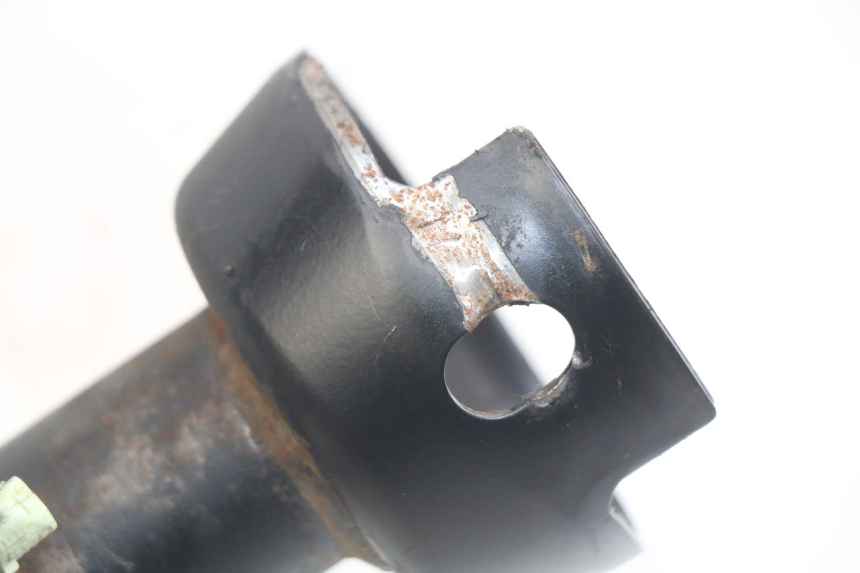 photo de HANDLEBAR PEUGEOT SATELIS 125 (2006 - 2009) - Zoom on usage condition