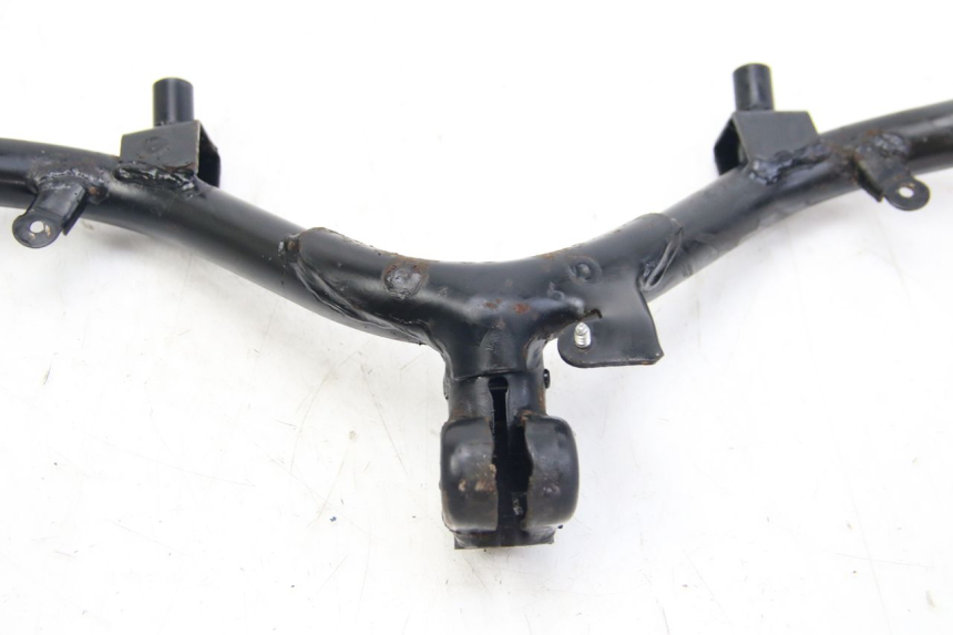 photo de HANDLEBAR APRILIA SCARABEO 4T 50 (2009 - 2017) - Fixing points details