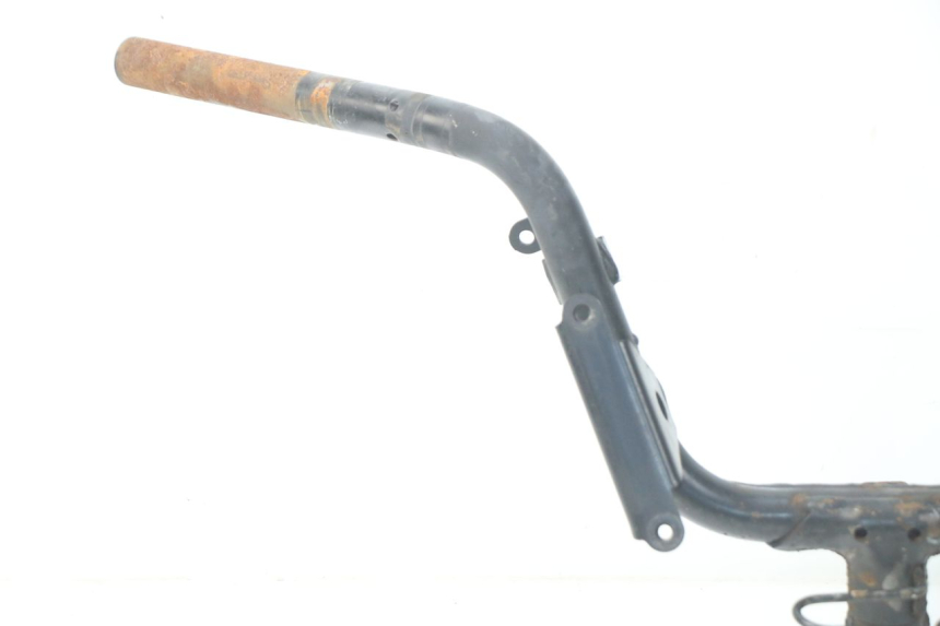 photo de HANDLEBAR MBK SKYLINER 125 (2004 - 2007) - Fixing points details