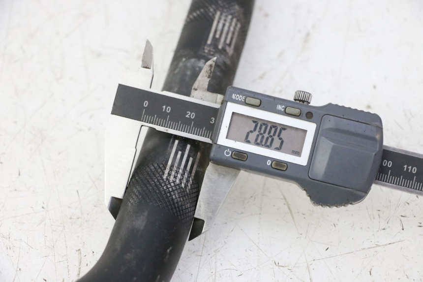 photo de HANDLEBAR GILERA SMT SUPERMOTARD 50 (2009 - 2017) - Fixing points details