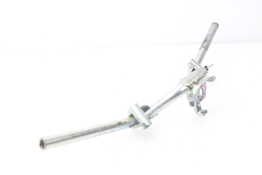 photo de HANDLEBAR APRILIA SR 2T 50 (2018 - 2022) - Zoom on usage condition