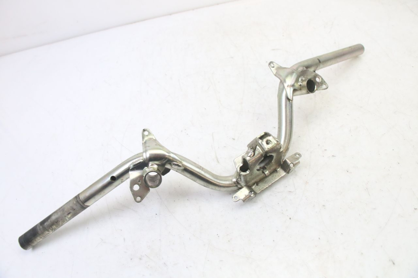 photo de HANDLEBAR APRILIA SR 2T 50 (2018 - 2022) - Technical close-up