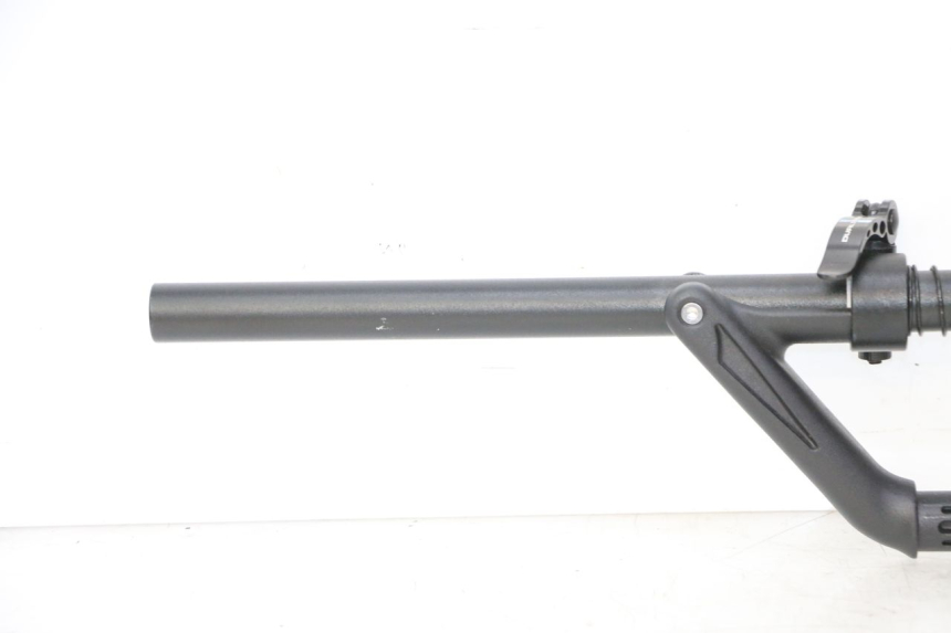 photo de HANDLEBAR DUALTRON VICTOR LIMITED 1 - Surface and material condition